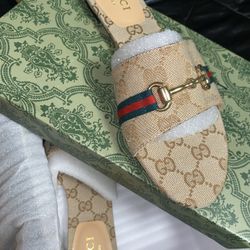 Woman Shoes