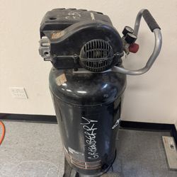 Husky air compressor 20 Gal 200 PSI