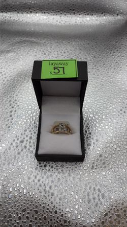 14k Diamond B ring 4.7g