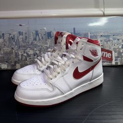 Nike Air Jordan Retro 1 High OG Metallic Red GS 2017 575441-103 Size 6.5Y / 8W