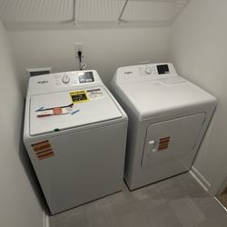 Whirlpool WASHER/DRYER - BRAND NEW!!