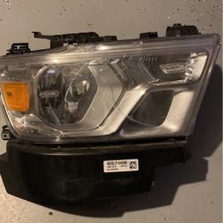 Passanger Side Headlight For RAM 1(contact info removed)–2022