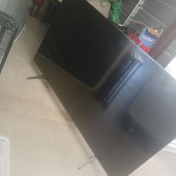 82' Samsung TV