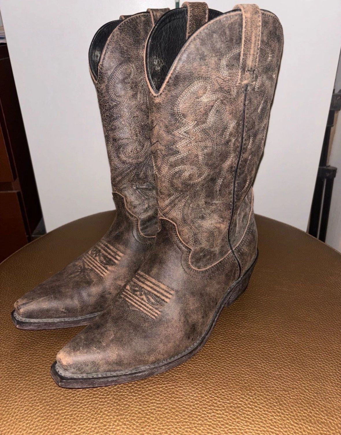 boots men cowboy 9.5