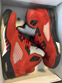 Jordan 5 And Men’s clothing Lot ( Read The Description)