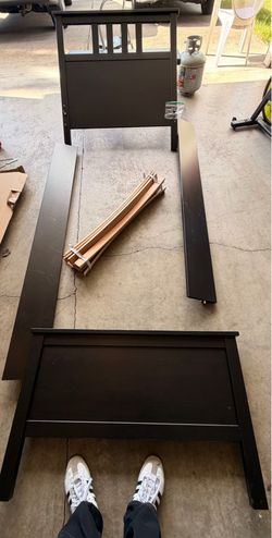 IKEA twin bed 140 OBO