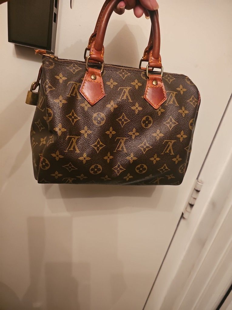 Yes Real Pls Dnt ask Serious Buyers Only 1987 Speedy Bag Frm Mrch