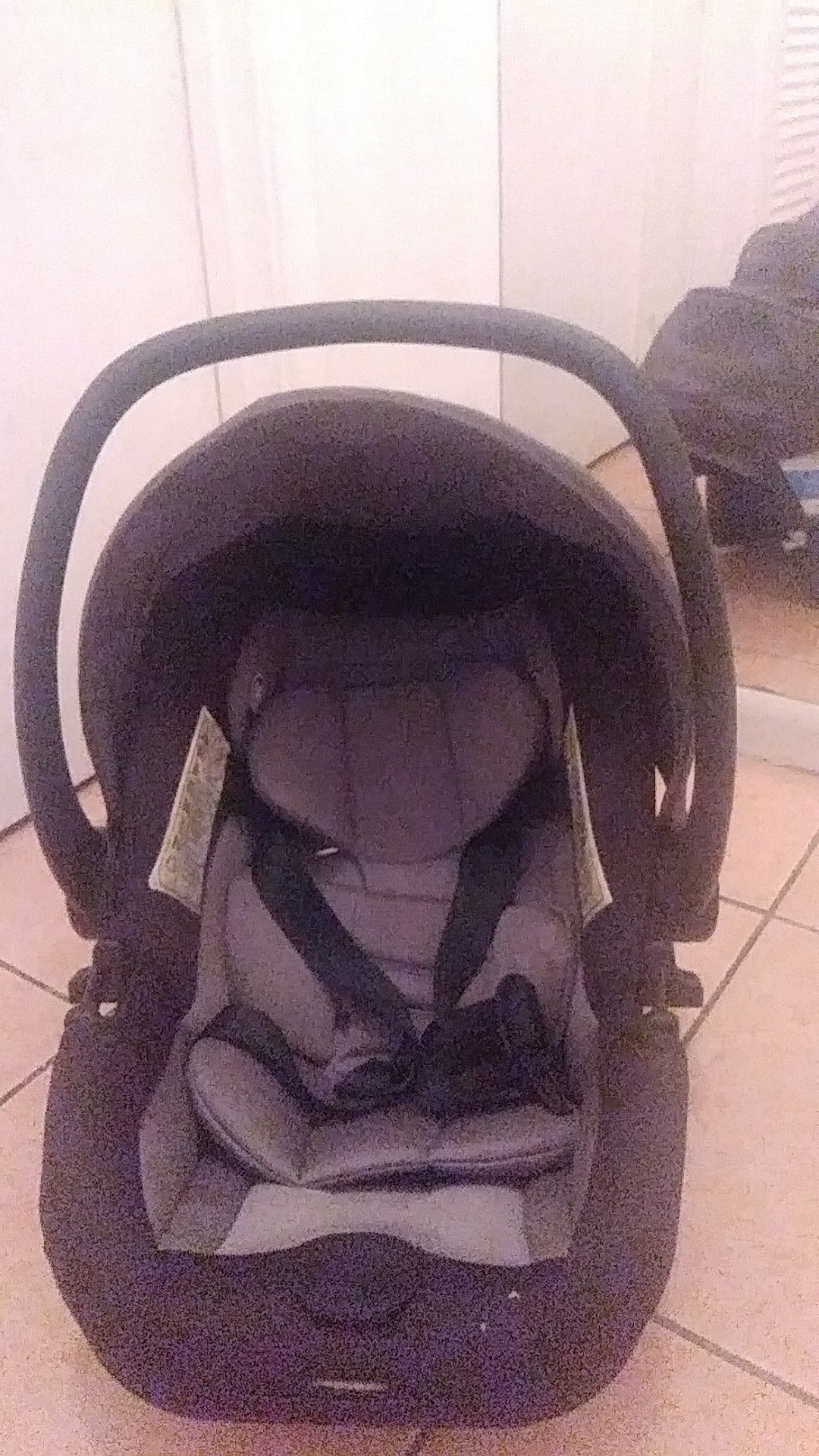 BABY CAR SEAT
