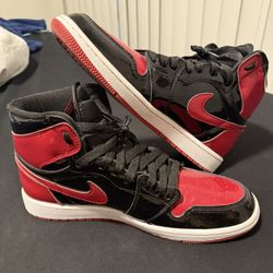 black and red air jordan 1 retro high 