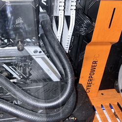 Pc With Alienware Monitor 