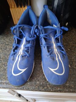 Football cleats size 13