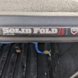 Extang Solid Fold 2.0 Tonneau Cover. 