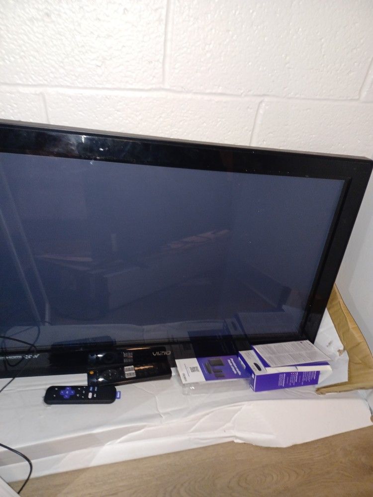 40" Vizio TV  