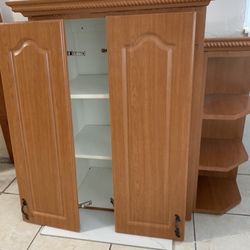 Un Gabinete De Pared Multiuso 