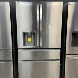 LG 4 Door Refrigerator With Handles 
