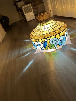 Tifany style hanging lamp