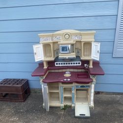 Toy Kitchen 