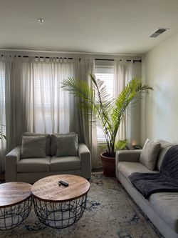 Couch set