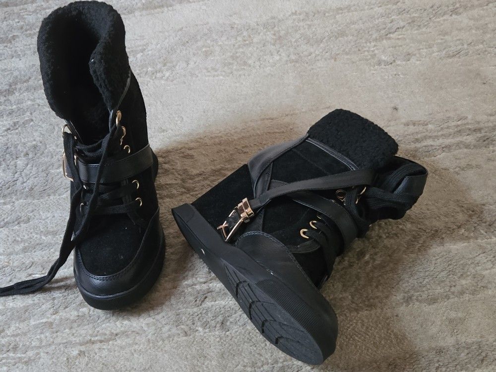 Black Heel Boots/Tennies