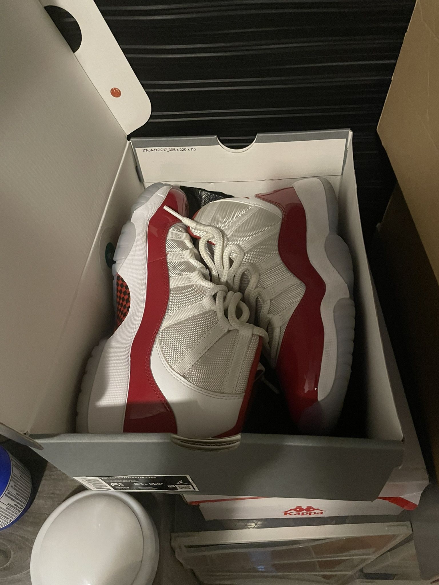 Jordan 11 Cherrys