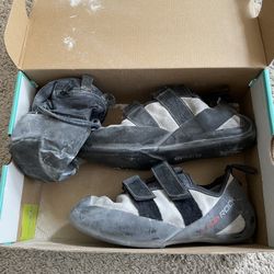 Rock Climbing Shoes 11 & Chalk Bag 