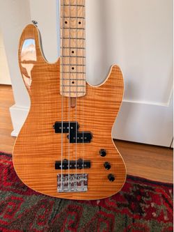 Sire short scale bass