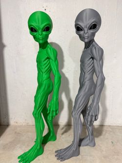 Life-Size Alien Figurine Statues