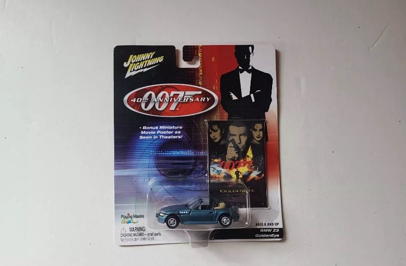 2002 Johnny Lightning 007 Collectible 