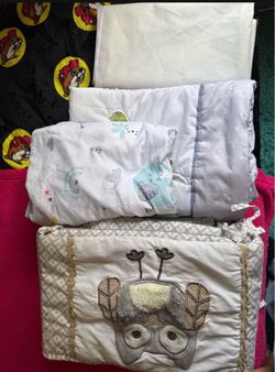 Crib set