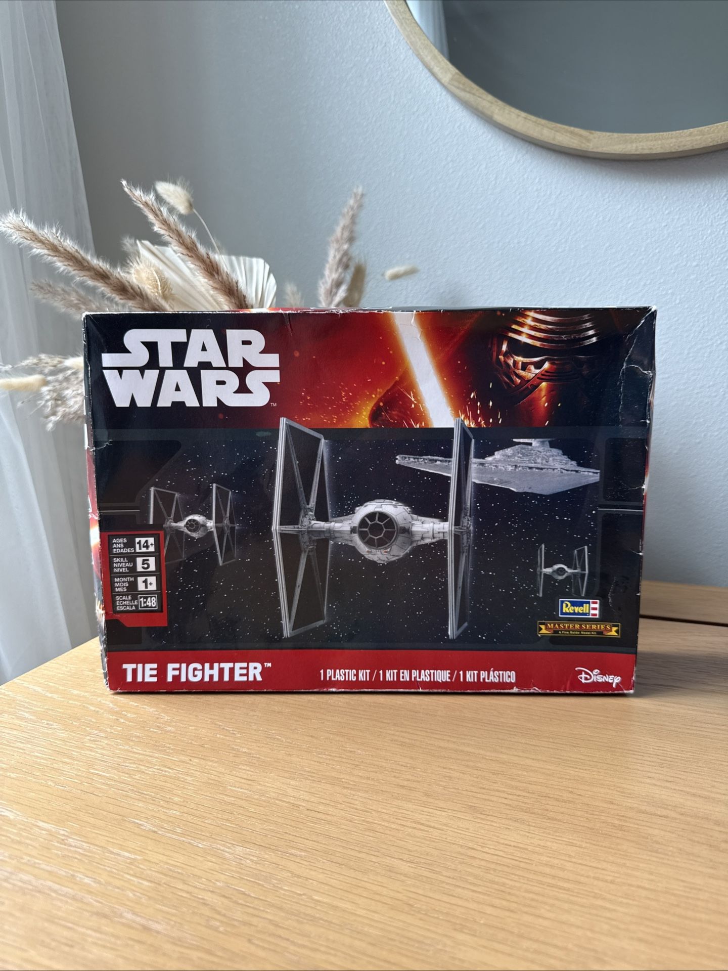 Revell 1/48 Star Wars TIE Fighter Master Series