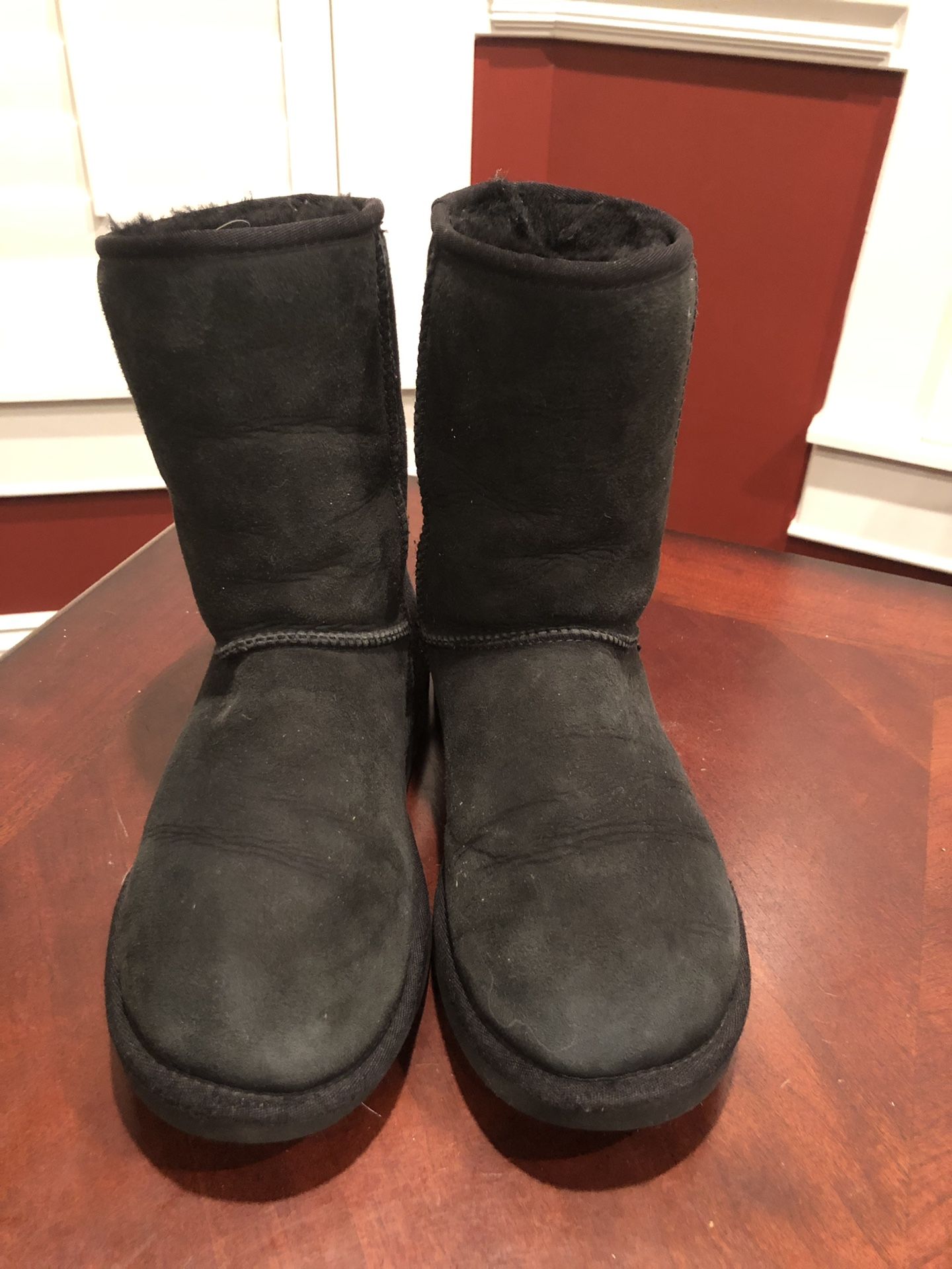 Adult Ugg Boots. Size 7