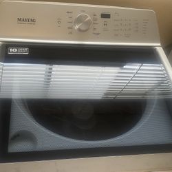 Maytag Washing Machine 5.3 cu. ft. With (Powerwash) Technology