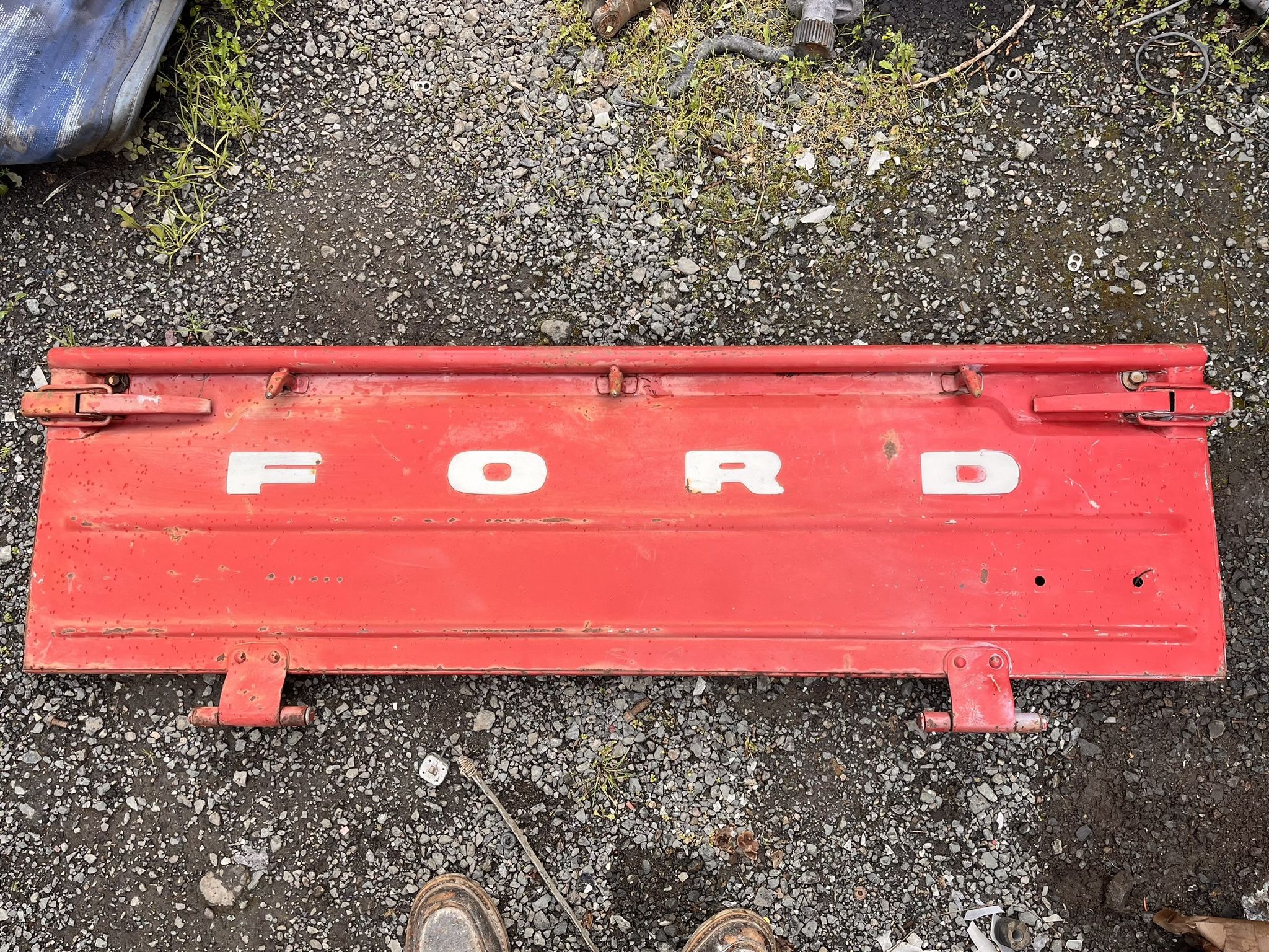 Vintage 1970’s Ford Courier Pick Up Complete Tailgate