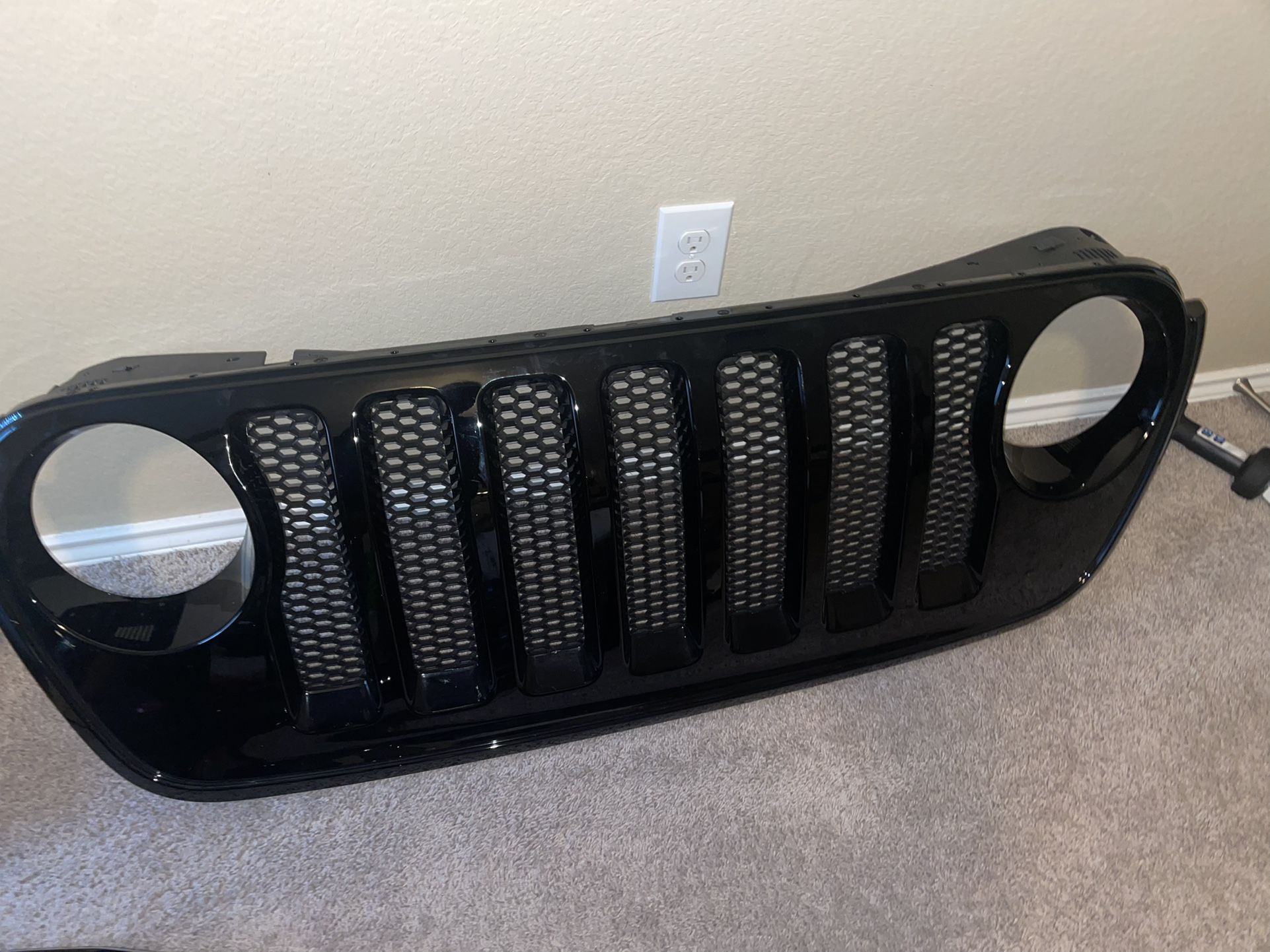 2022 Jeep Grille