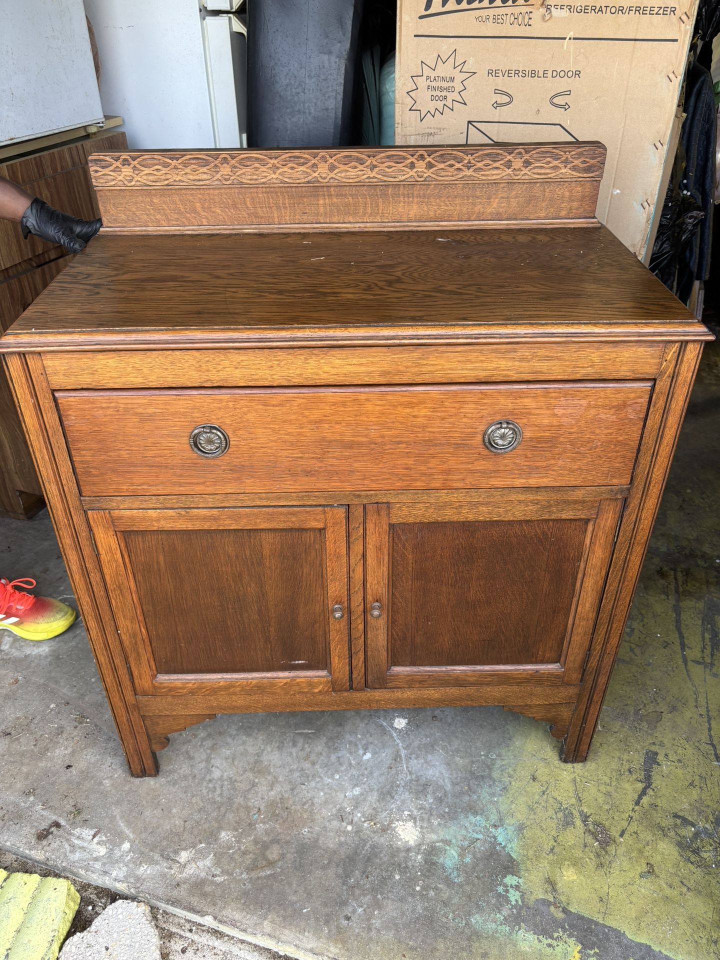 Dresser, vanity, End Table