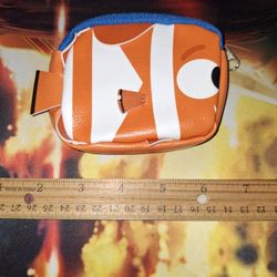 DISNEY FINDING NEMO 4" COIN POUCH/ LOOT CRATE EXCLUSIVE...NEW & NEVER USED...ADULT OWNED AND KEPT IN A SMOKE FREE HOME...$14 FIRM...