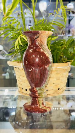 Onyx flower vase 🏺