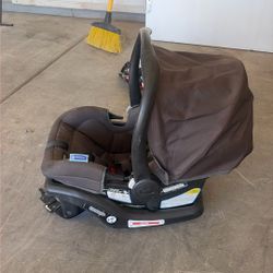 Sungride 35 LXGrayco Child’s Car Seat