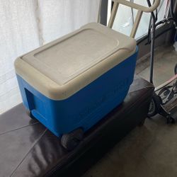 Igloo Wheelie Cooler 