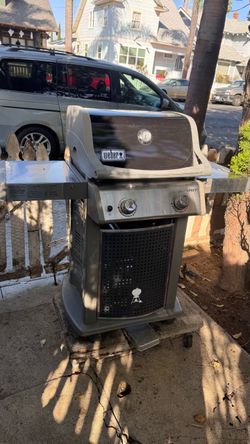 Weber Spirit 2-Burner Gas Grill