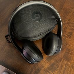 Beats Headphones (Black)