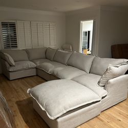 BRAND NEW IN BOX! Oatmeal 6 Piece CLOUD Modular Sectional Couch (FREE DELIVERY 🚚)