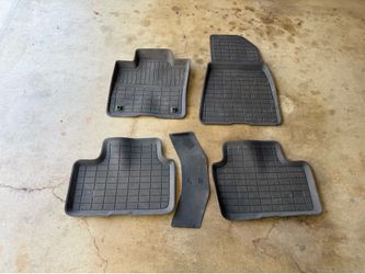 Volvo C40 OEM All Weather Floor Mats