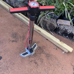 Schwinn Basic and Air Center Floor Bike Pump