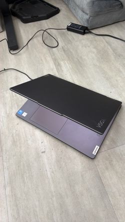 Lenovo Yoga Laptop - 16 GB Ram, 1 TB Hard Drive