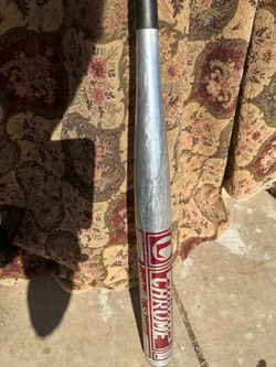 Softball bat for sale 30:00 dollars good condition for more information please look at pictures of ad thanks
