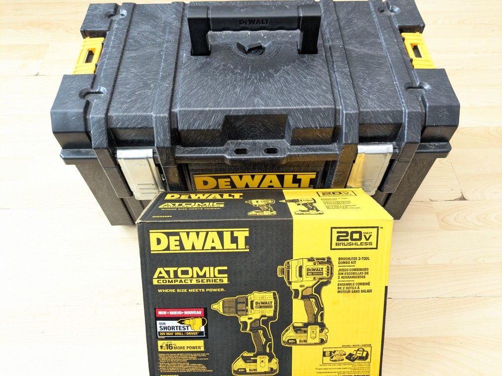 20V Max DeWalt ATOMIC Combo + TOUGHSYSTEM Tool Box
