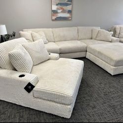 Brand New Ashley 👌LINDYN IVORY 3 PIECE SECTIONAL SOFA