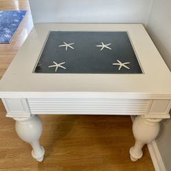 End/Accent table 