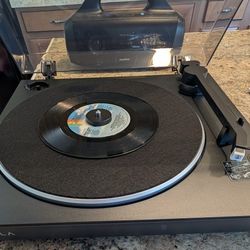 Victrola Automatic Turntable With Bluetooth 